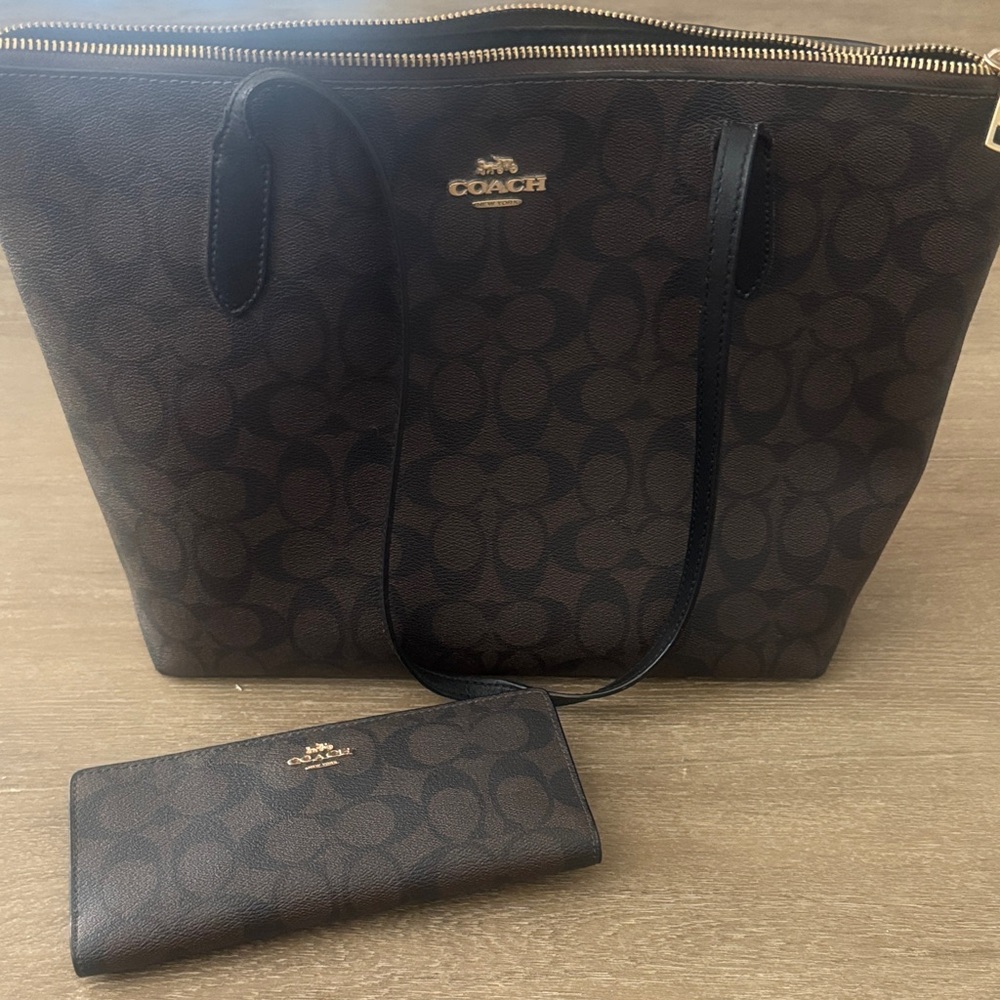 Coach Signature Brown Tote and Wallet Set